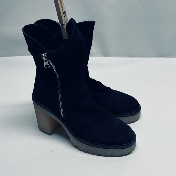 Free People  Heeled Boots in black size 37 US 7 Ankle boots - Picture 1 of 8